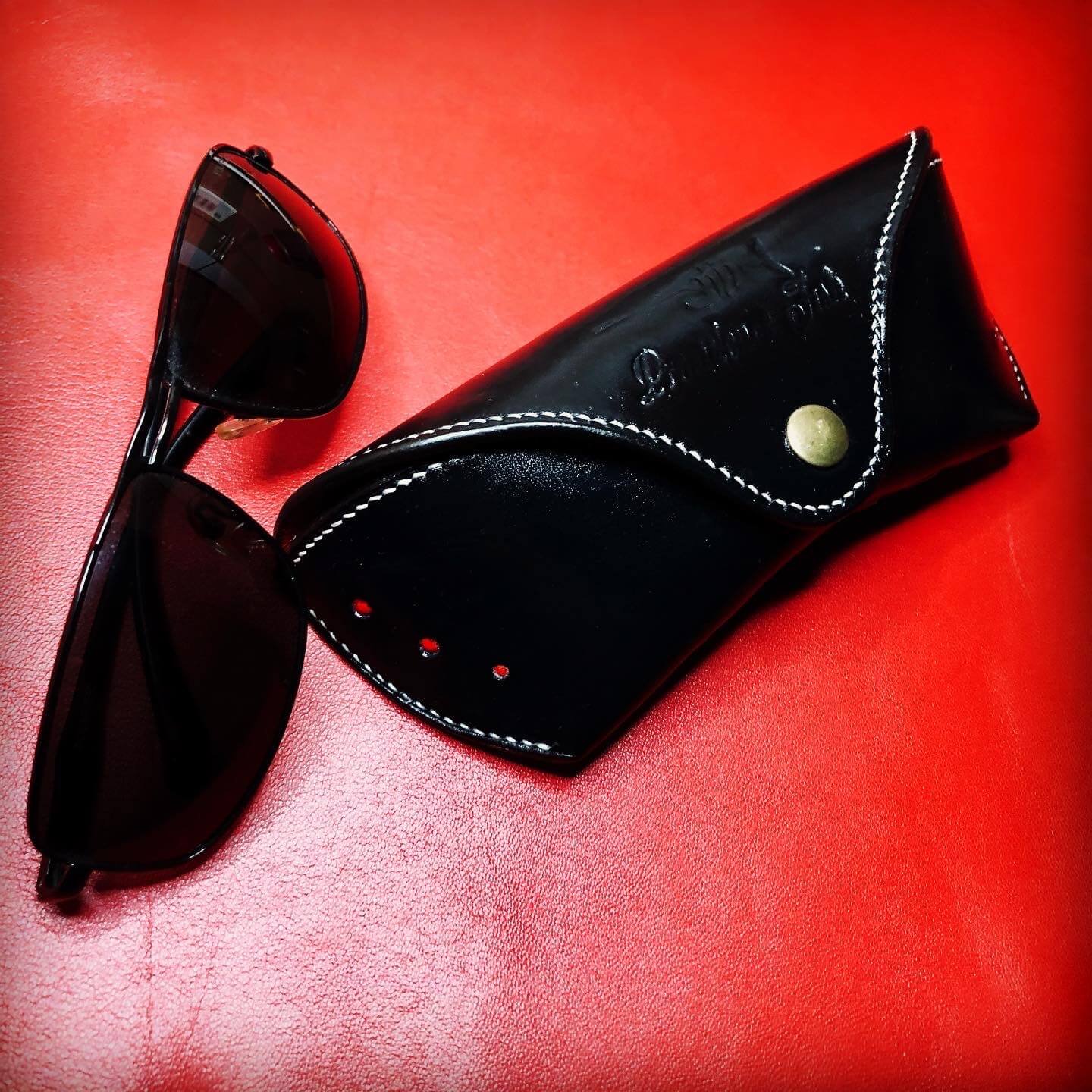 Leather Glass Case - Black & Red Edition