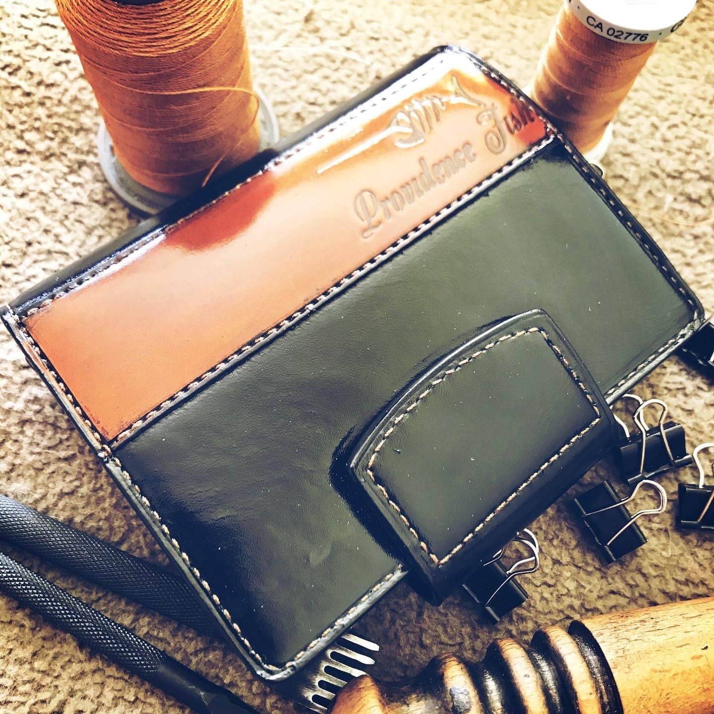 Bifold Wallet - Black & Brown Vertical Edition