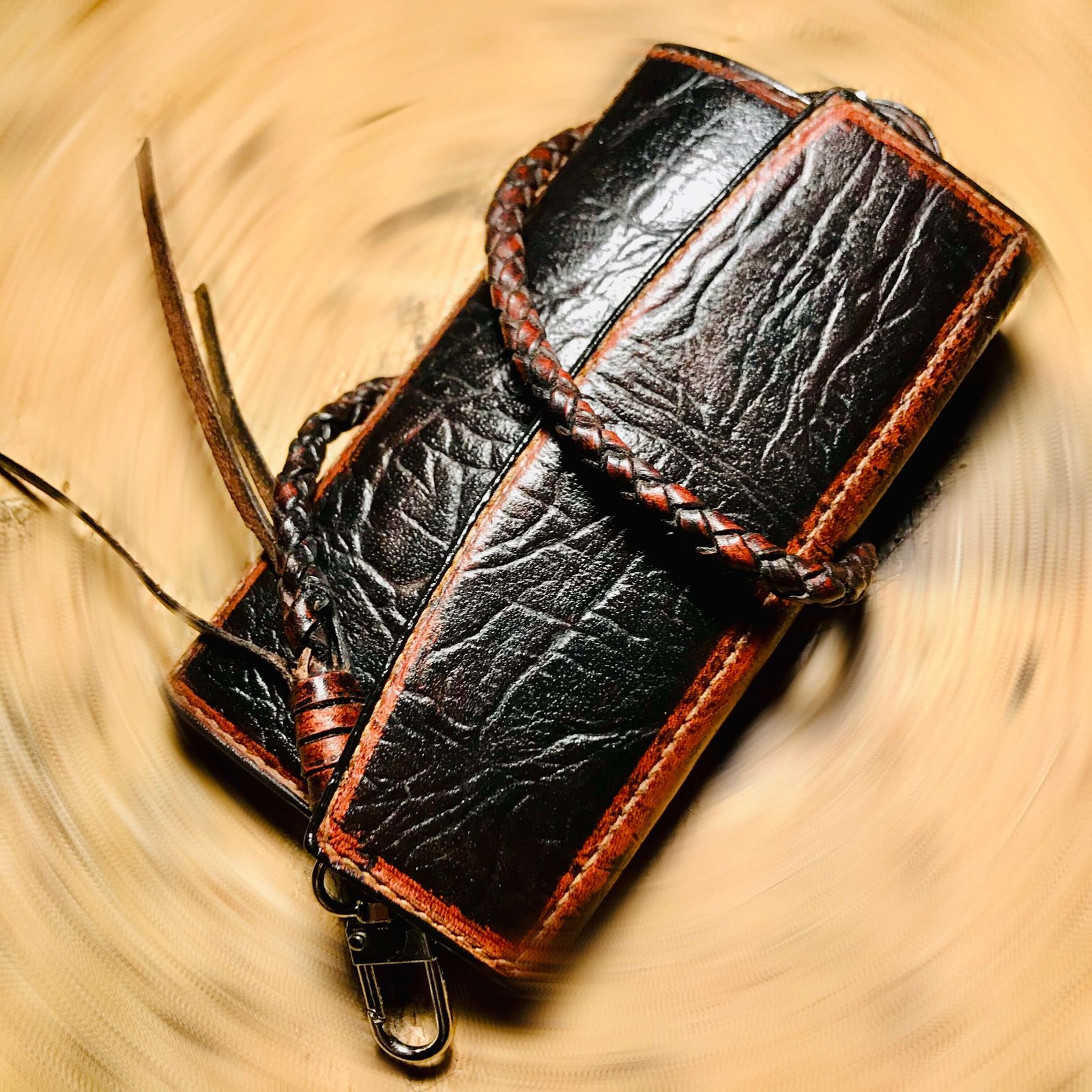Key Wallet with Card Slots - Dark Rusty Edition