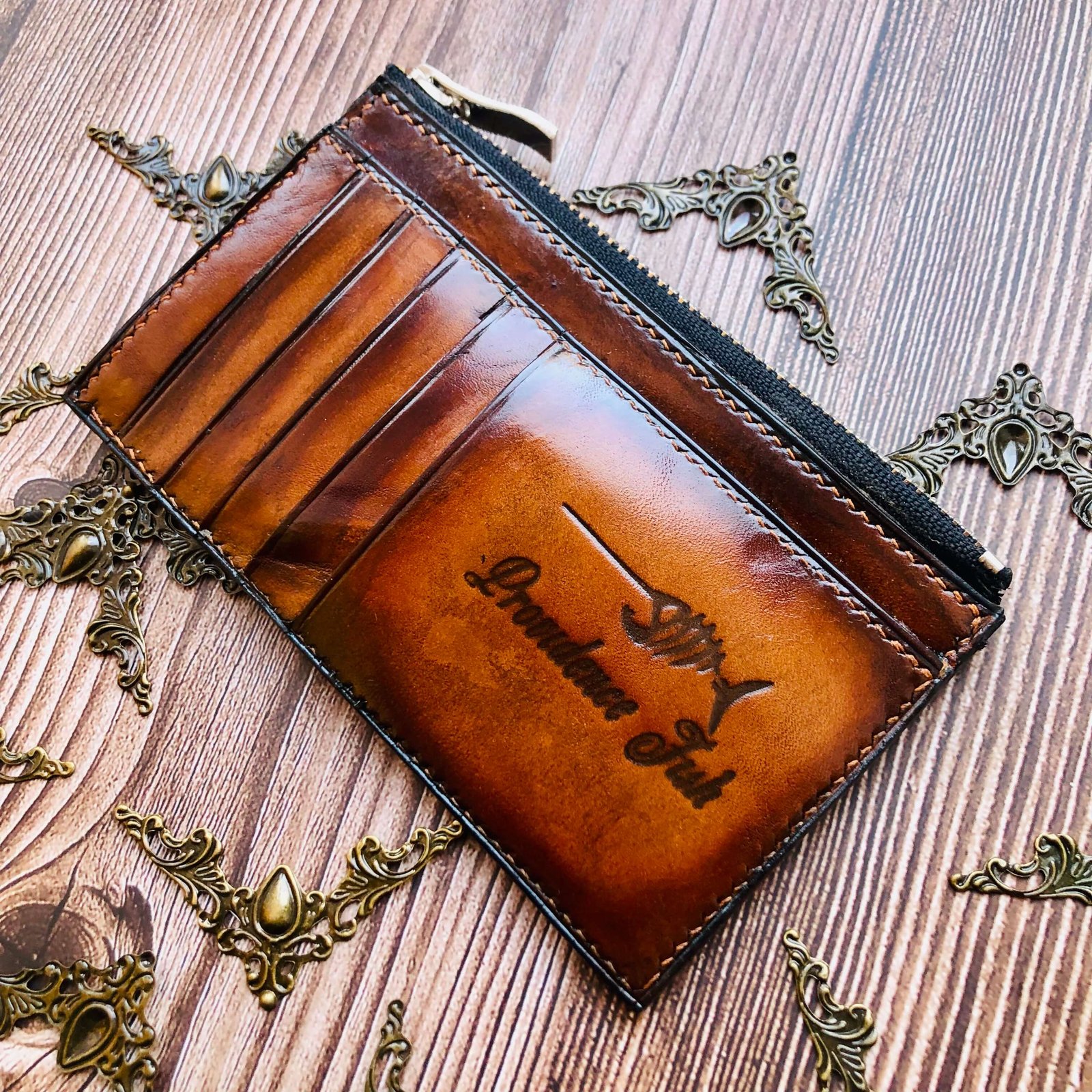 Zipped Cardwallet - Vintage Brown Edition
